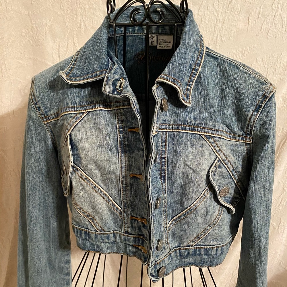 Cropped jean jacket
